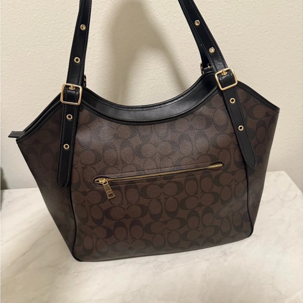 Coach Meadow Tote - Picture 4 of 7